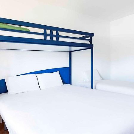 ไอบิส บัดเจ็ต อาแฌ็ง Hotel อาฌ็อง ภายนอก รูปภาพ